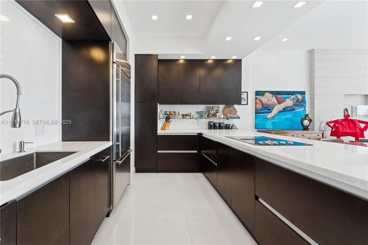 3700 Island Blvd - Photo 1