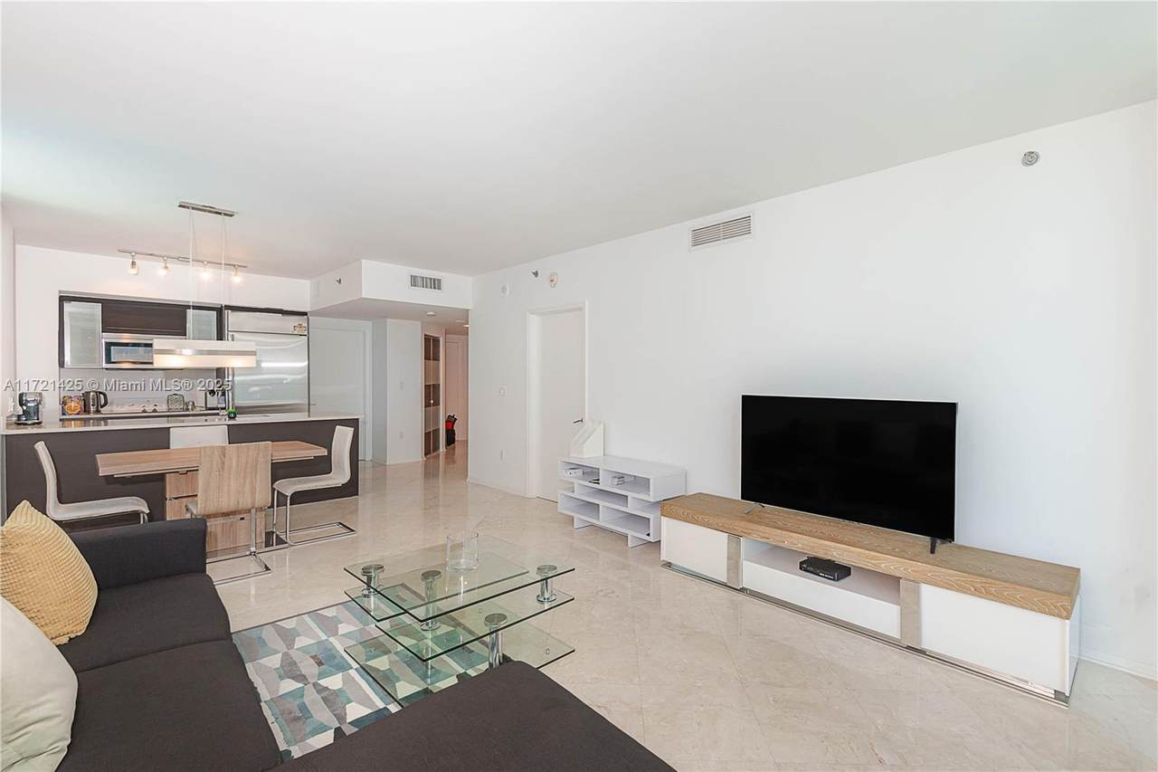 55 6th St - Photo 1