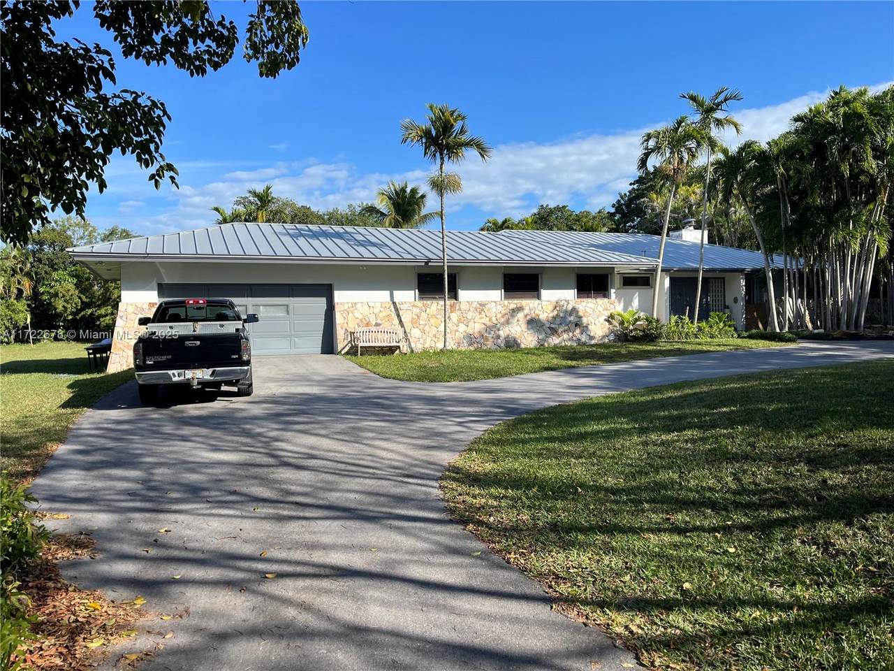 14501 67th Ave - Photo 1