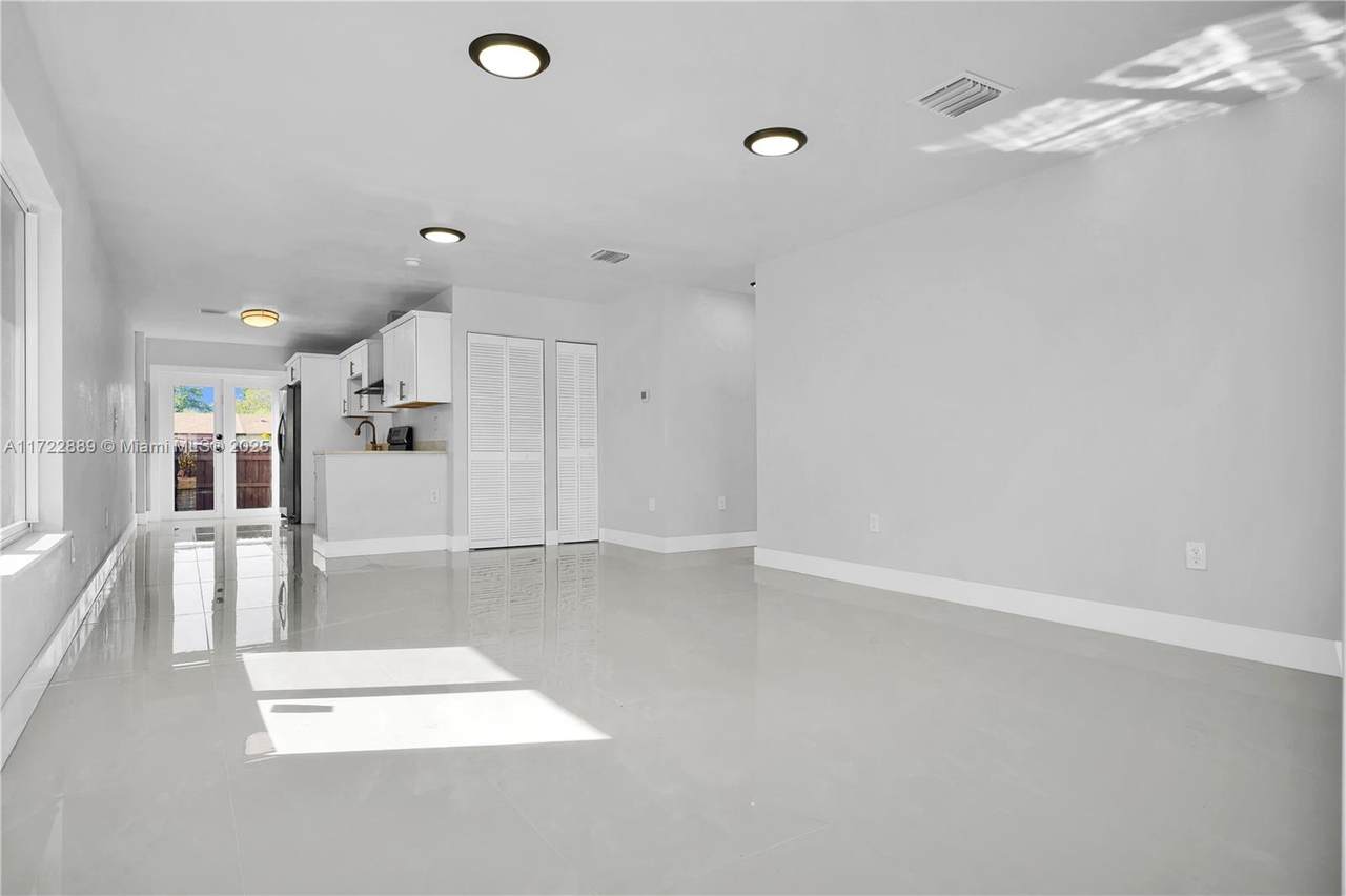 https://bt-photos.global.ssl.fastly.net/miami/1280_boomver_2_A11722889-2.jpg