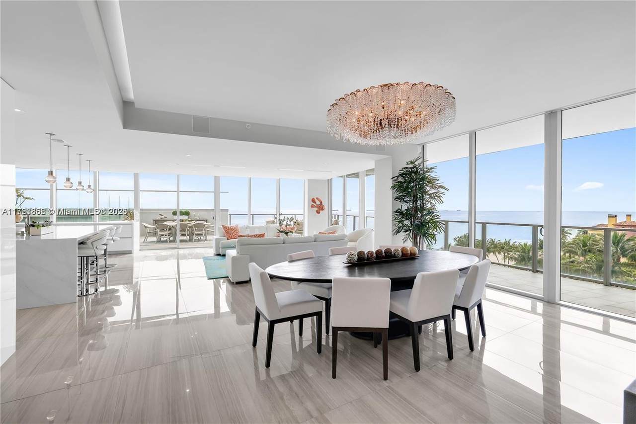 2200 Ocean Blvd - Photo 1