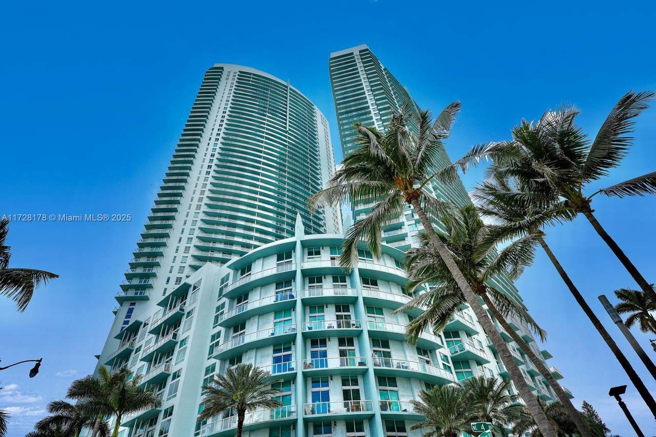 1900 Bayshore Dr - Photo 1