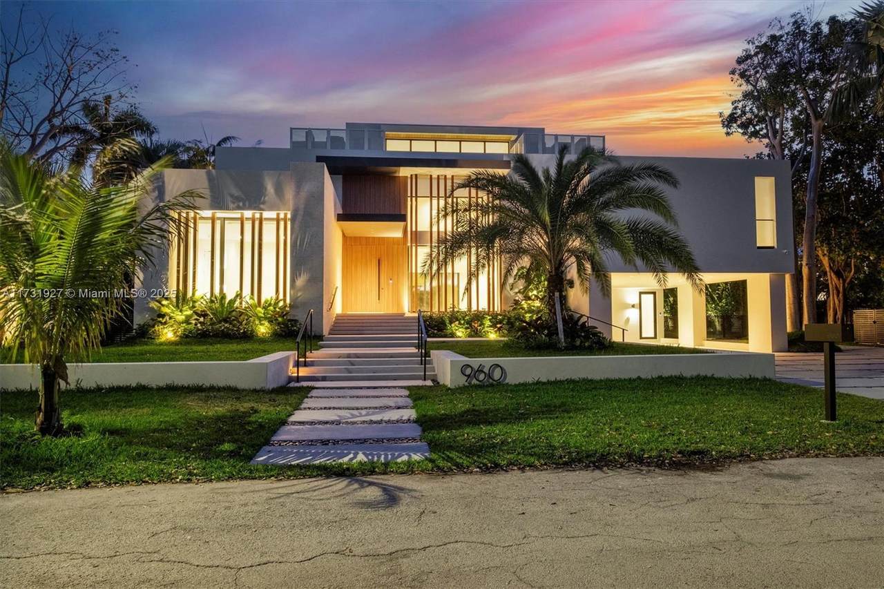 https://bt-photos.global.ssl.fastly.net/miami/1280_boomver_2_A11731927-2.jpg