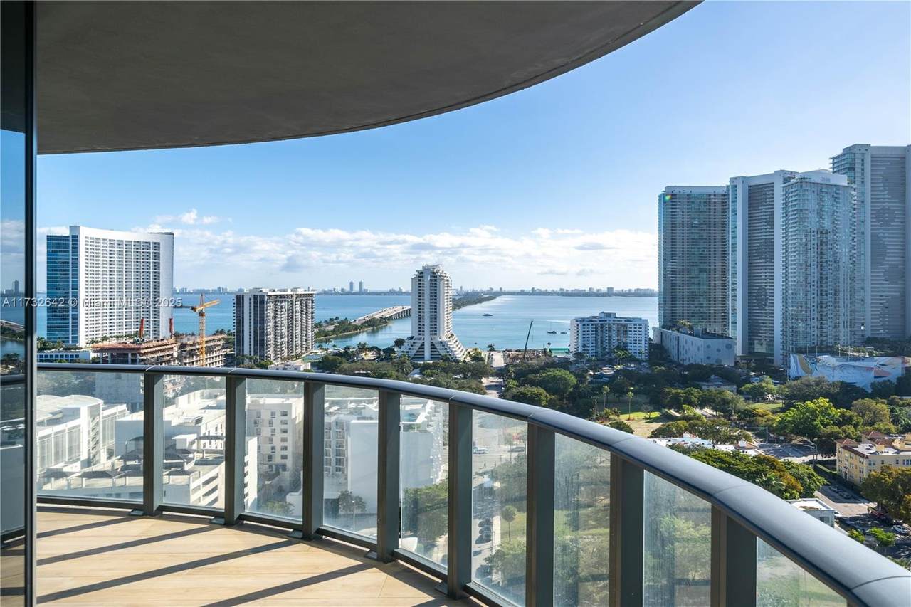 https://bt-photos.global.ssl.fastly.net/miami/1280_boomver_2_A11732642-2.jpg