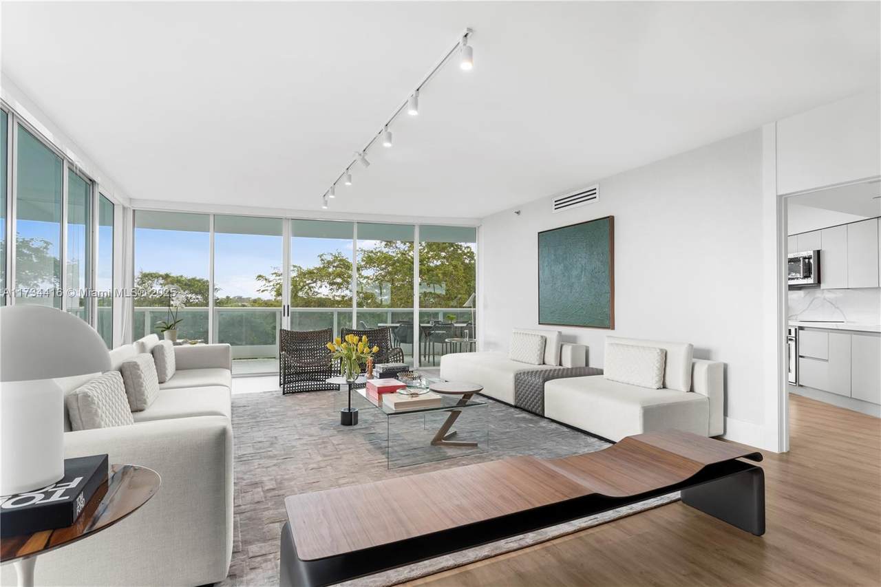 2127 Brickell Ave - Photo 1