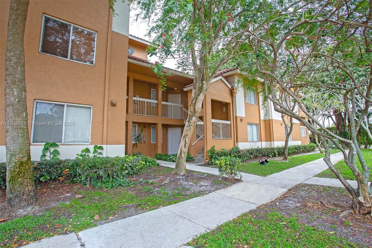 https://bt-photos.global.ssl.fastly.net/miami/1280_boomver_2_A11738743-2.jpg