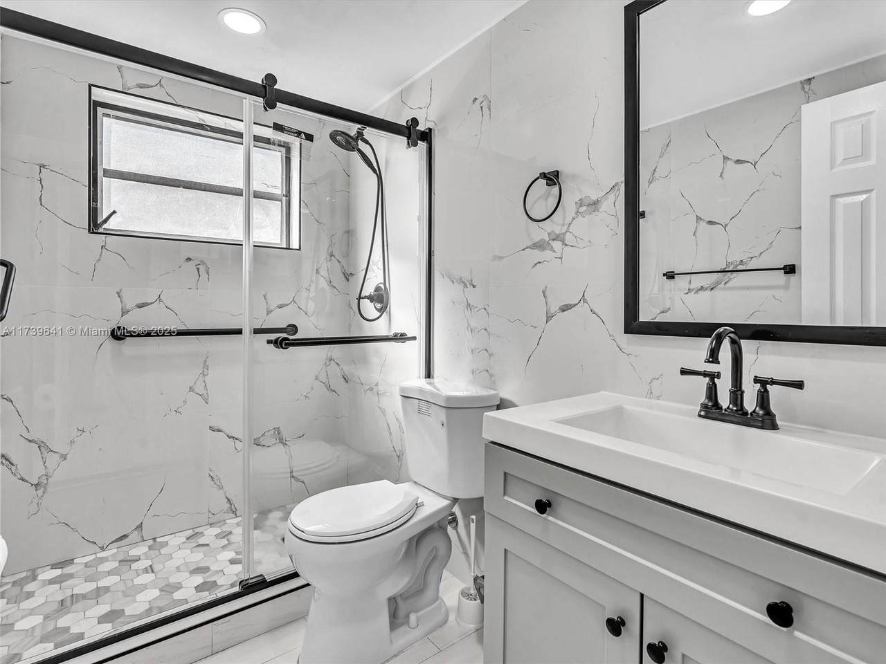 16900 14th Ave - Photo 1