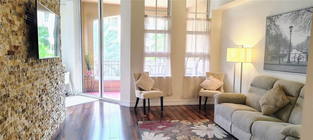 3001 185th St - Photo 1