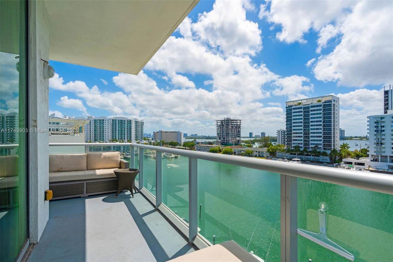 7928 East Dr - Photo 1