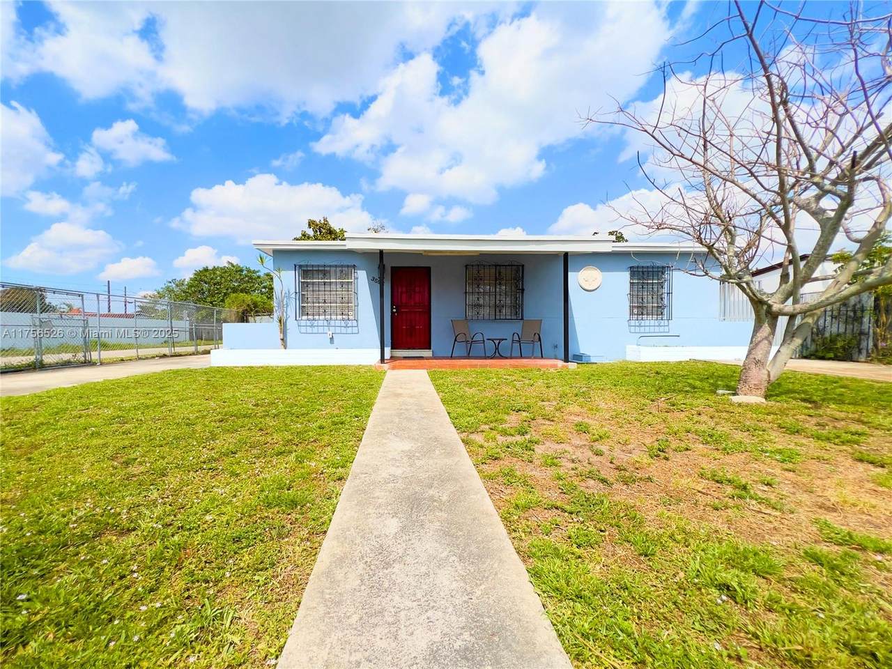 3595 98th St - Photo 1