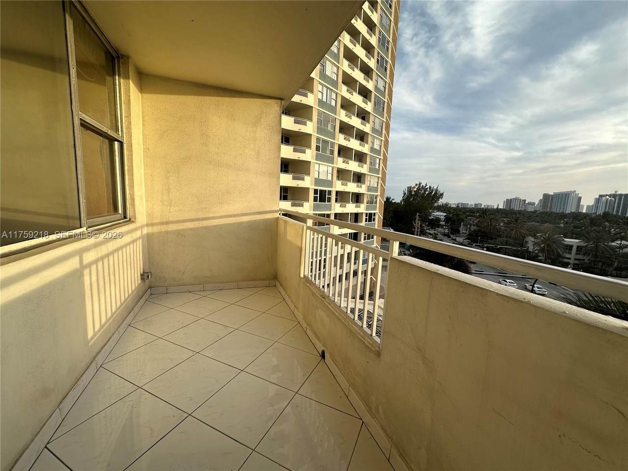 https://bt-photos.global.ssl.fastly.net/miami/1280_boomver_2_A11759218-2.jpg