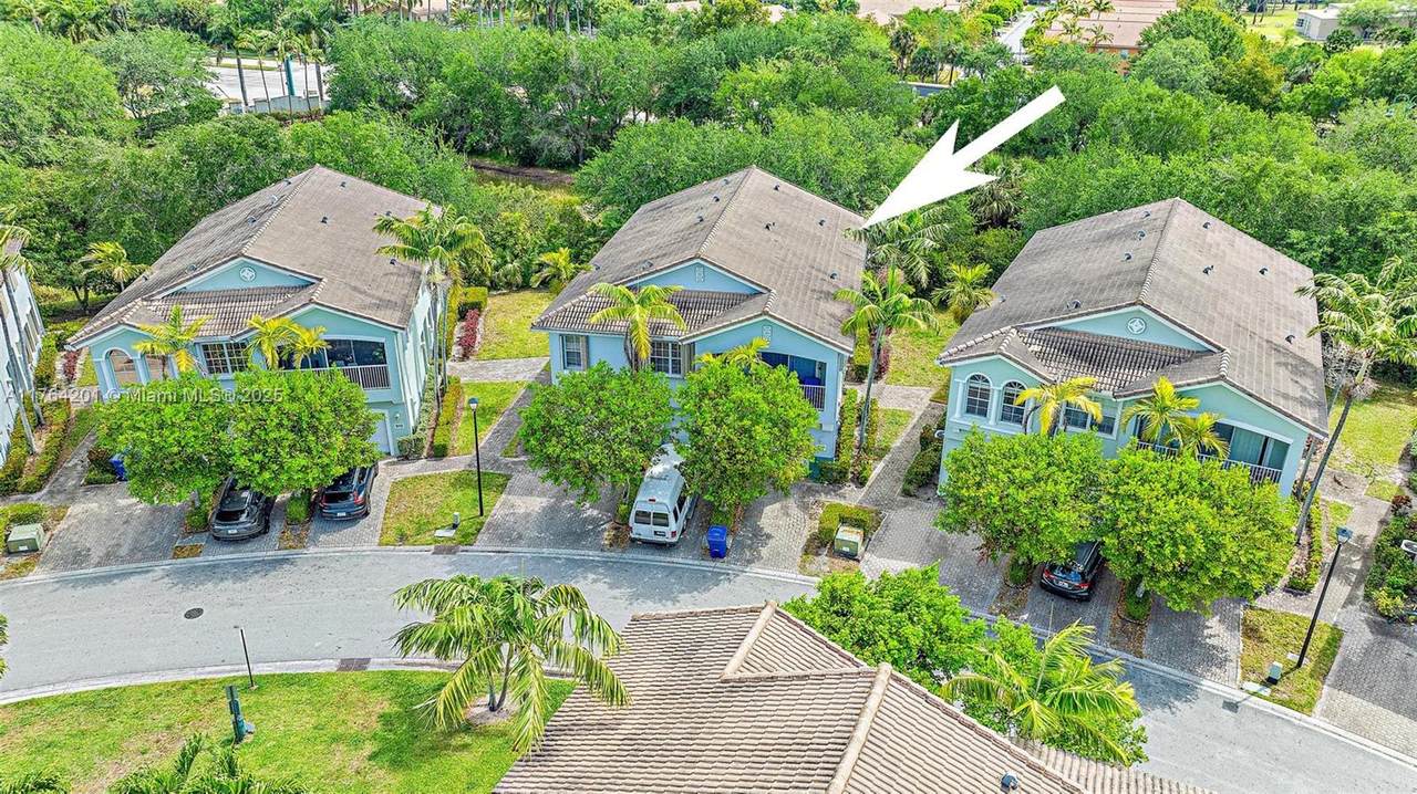 3229 Laurel Ridge Cir - Photo 1