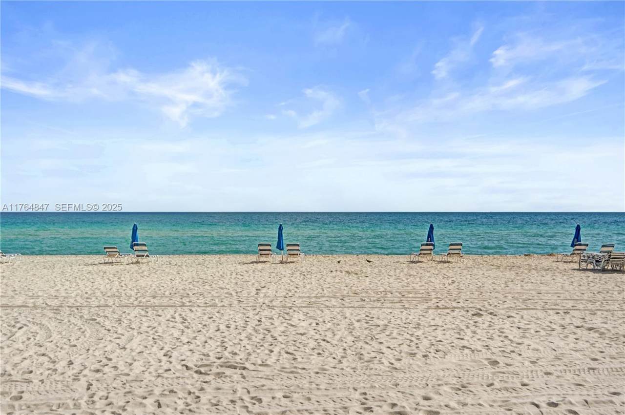 5555 Collins Ave - Photo 1