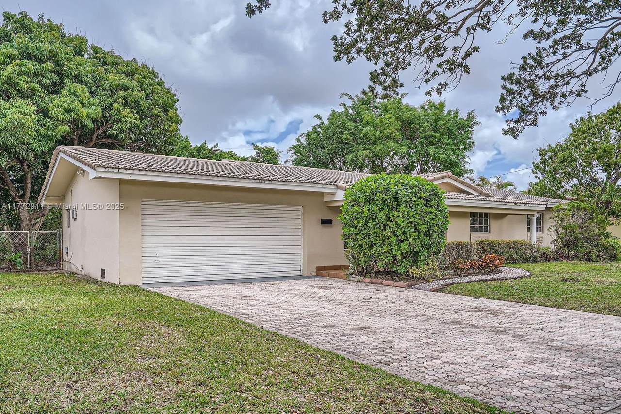 https://bt-photos.global.ssl.fastly.net/miami/1280_boomver_2_A11772911-2.jpg
