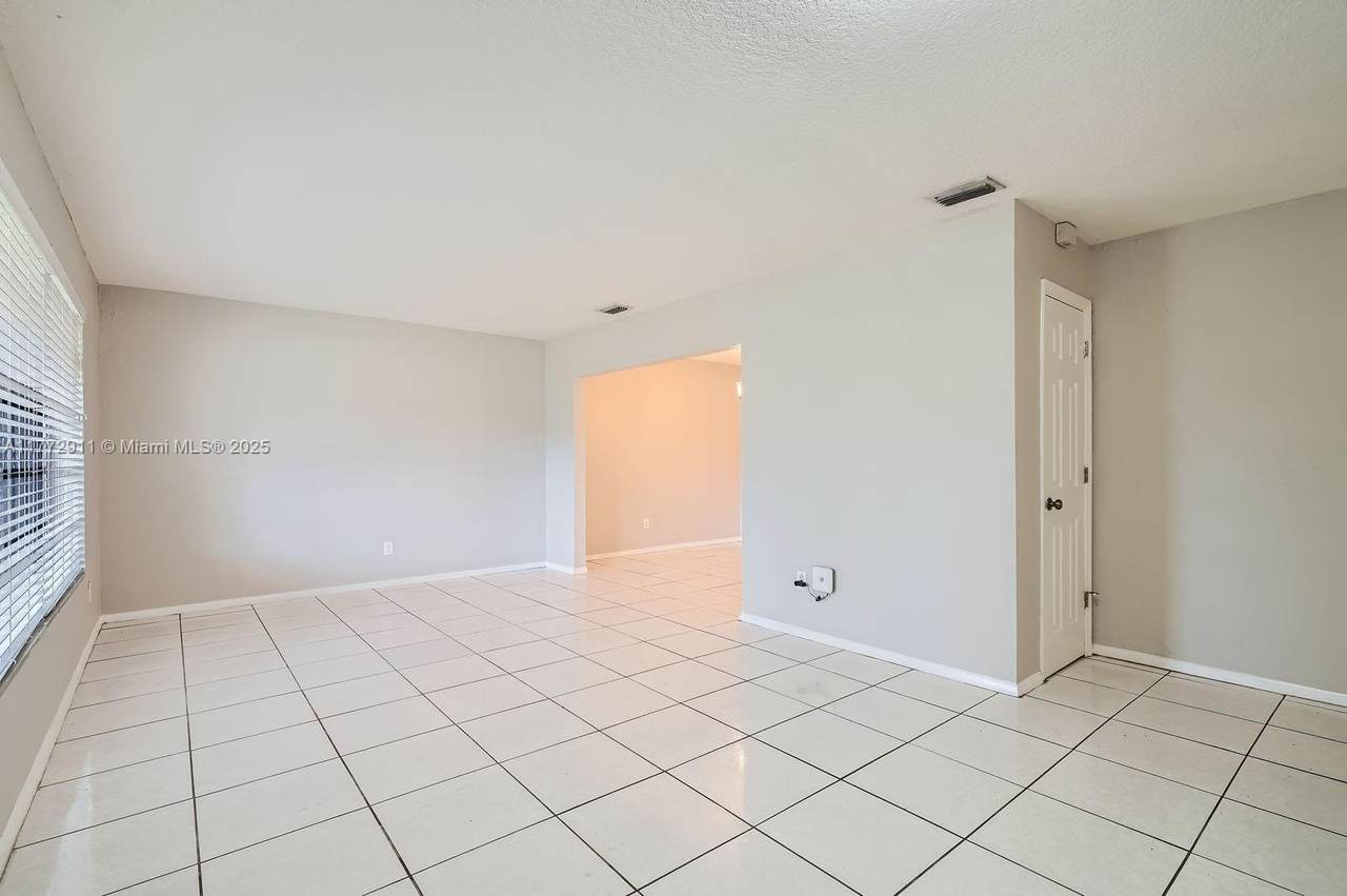 https://bt-photos.global.ssl.fastly.net/miami/1280_boomver_2_A11772911-2.jpg