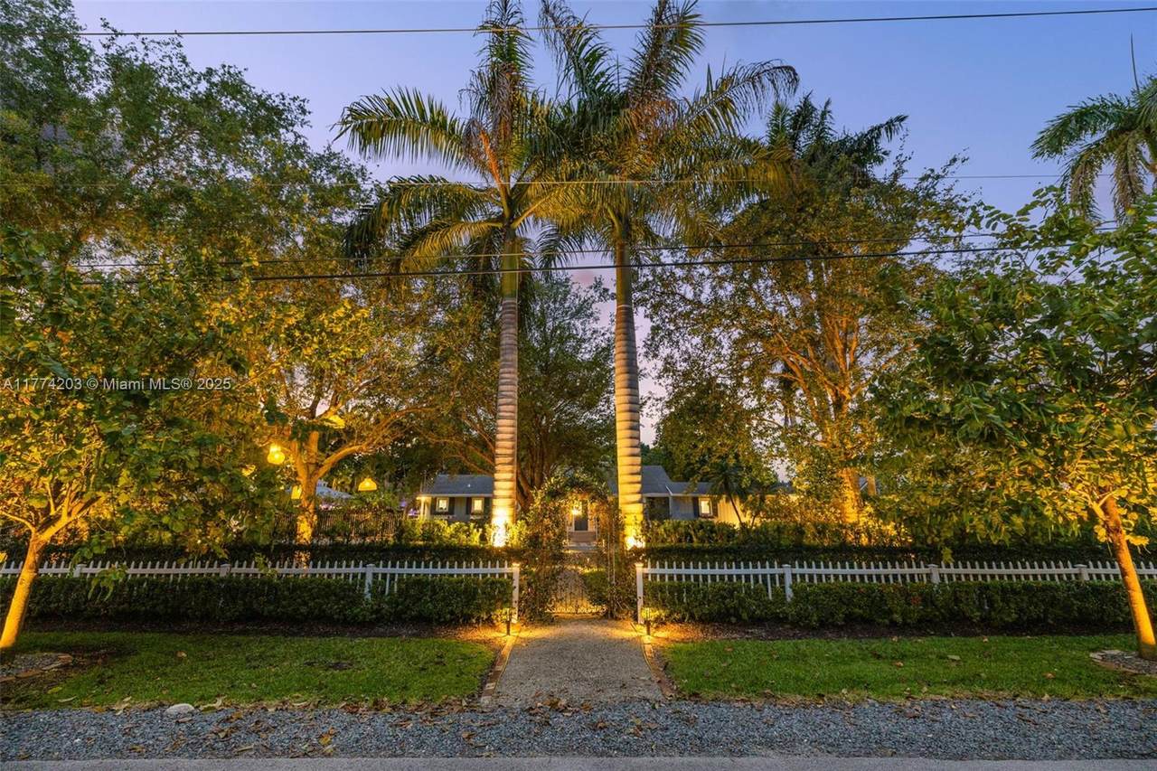 https://bt-photos.global.ssl.fastly.net/miami/1280_boomver_2_A11774203-2.jpg