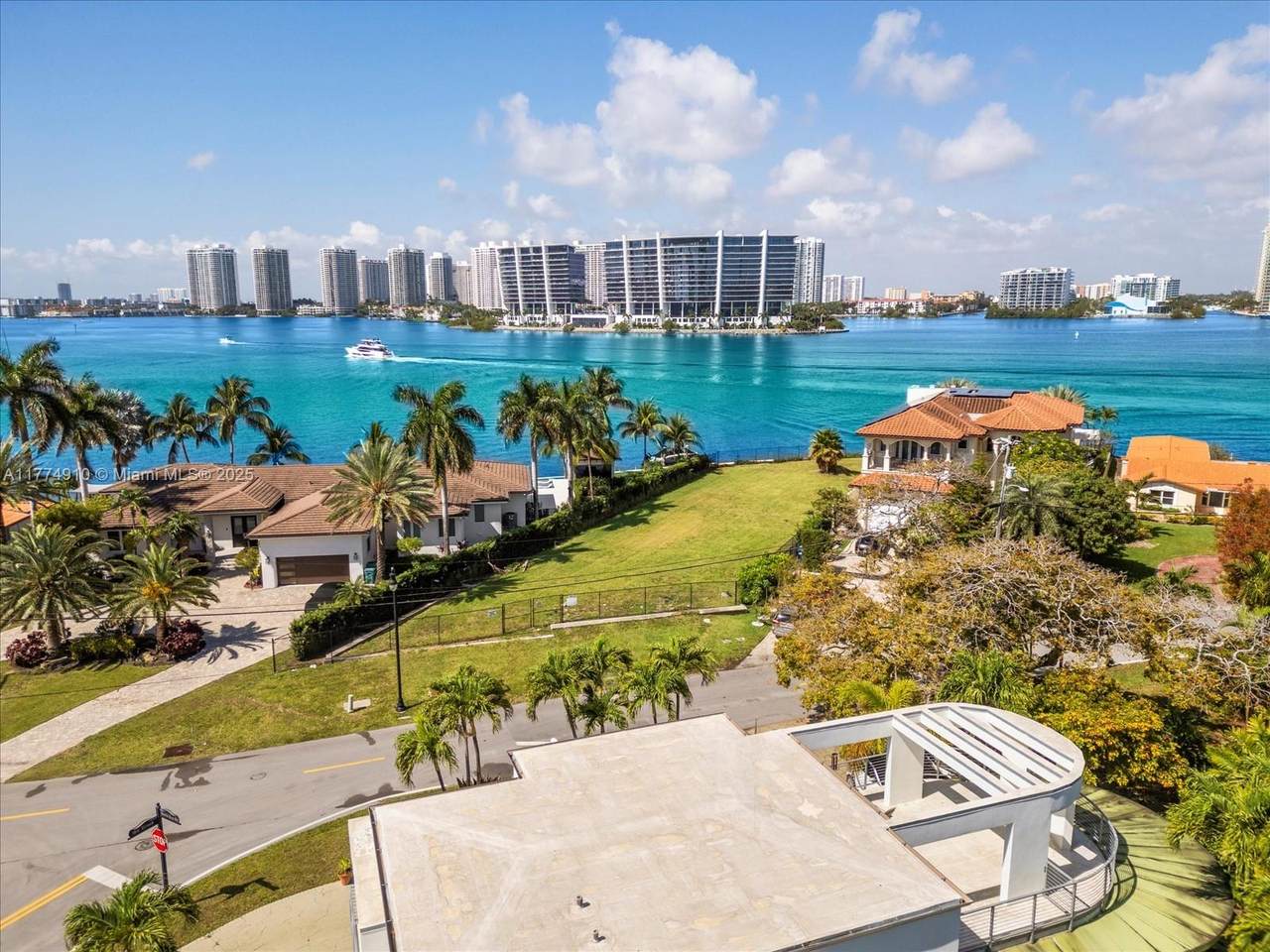 https://bt-photos.global.ssl.fastly.net/miami/orig_boomver_2_A11774910-2.jpg