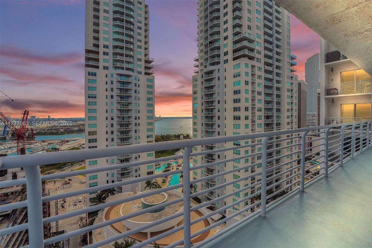 https://bt-photos.global.ssl.fastly.net/miami/1280_boomver_2_A11777053-2.jpg