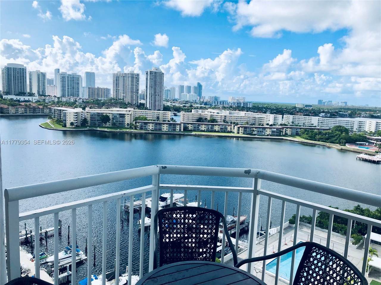 18071 Biscayne Blvd - Photo 1
