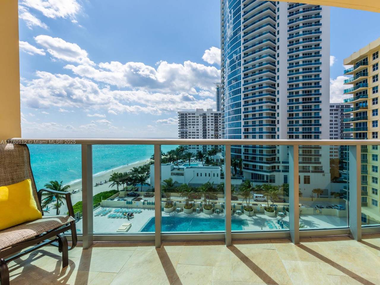 https://bt-photos.global.ssl.fastly.net/miami/1280_boomver_2_A11780112-2.jpg