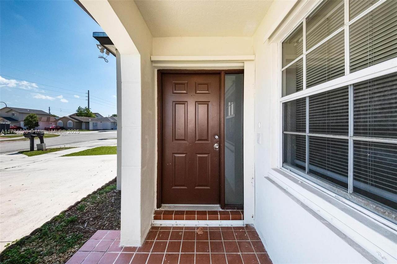 https://bt-photos.global.ssl.fastly.net/miami/1280_boomver_2_A11784626-2.jpg