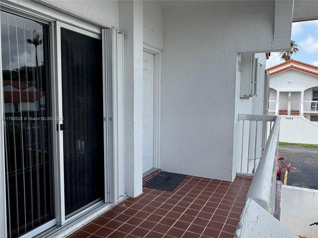 7640 153rd Ct - Photo 1