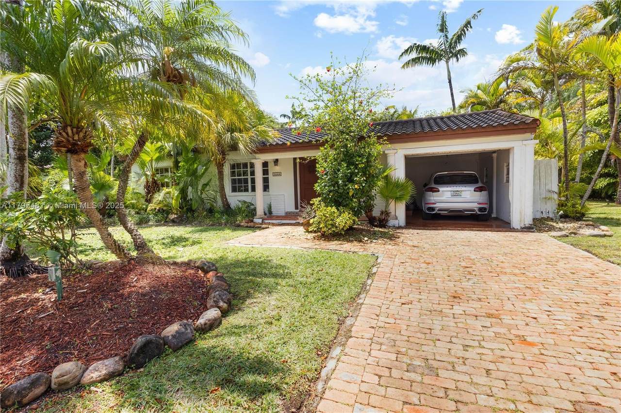 https://bt-photos.global.ssl.fastly.net/miami/1280_boomver_2_A11795481-2.jpg