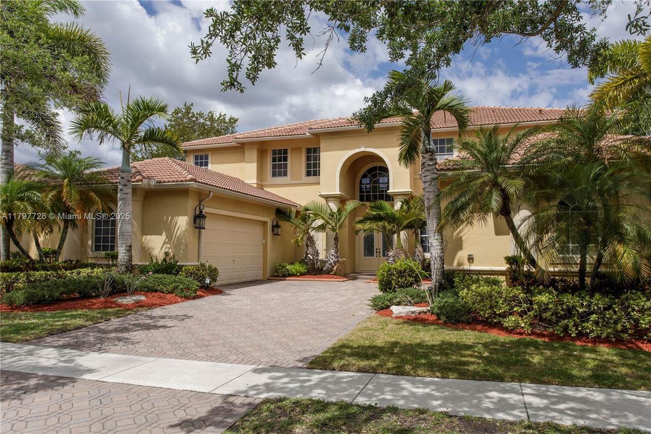 3837 Coquina Way - Photo 1