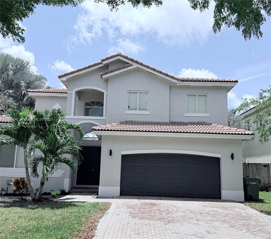 1940 21st Ct - Photo 1