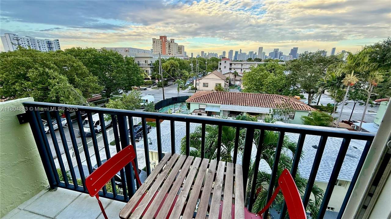 1530 2nd St - Photo 1