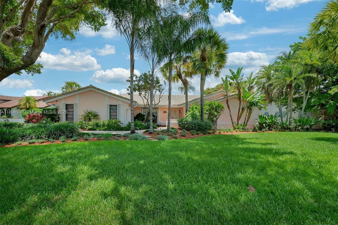 9620 Calusa Club Dr - Photo 1