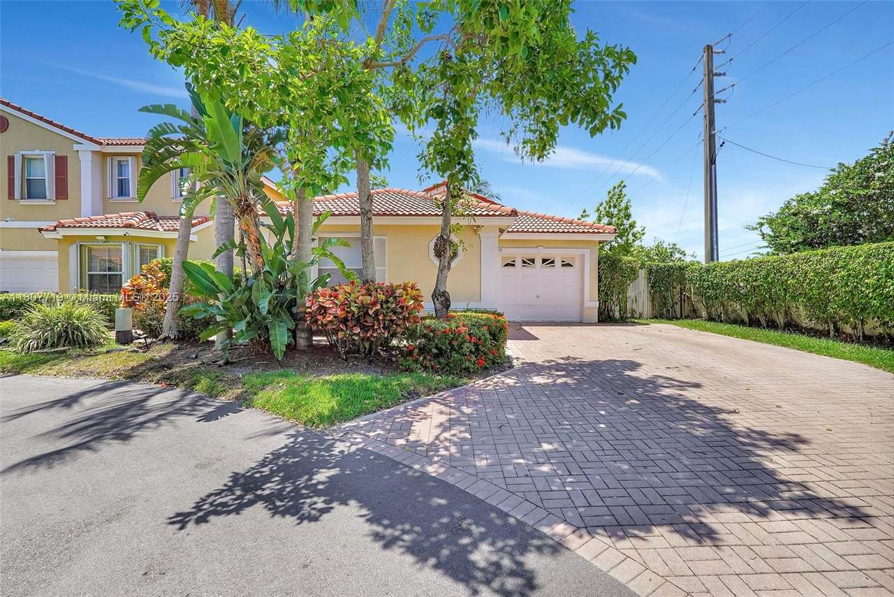 1150 Queen Palm Ct - Photo 1