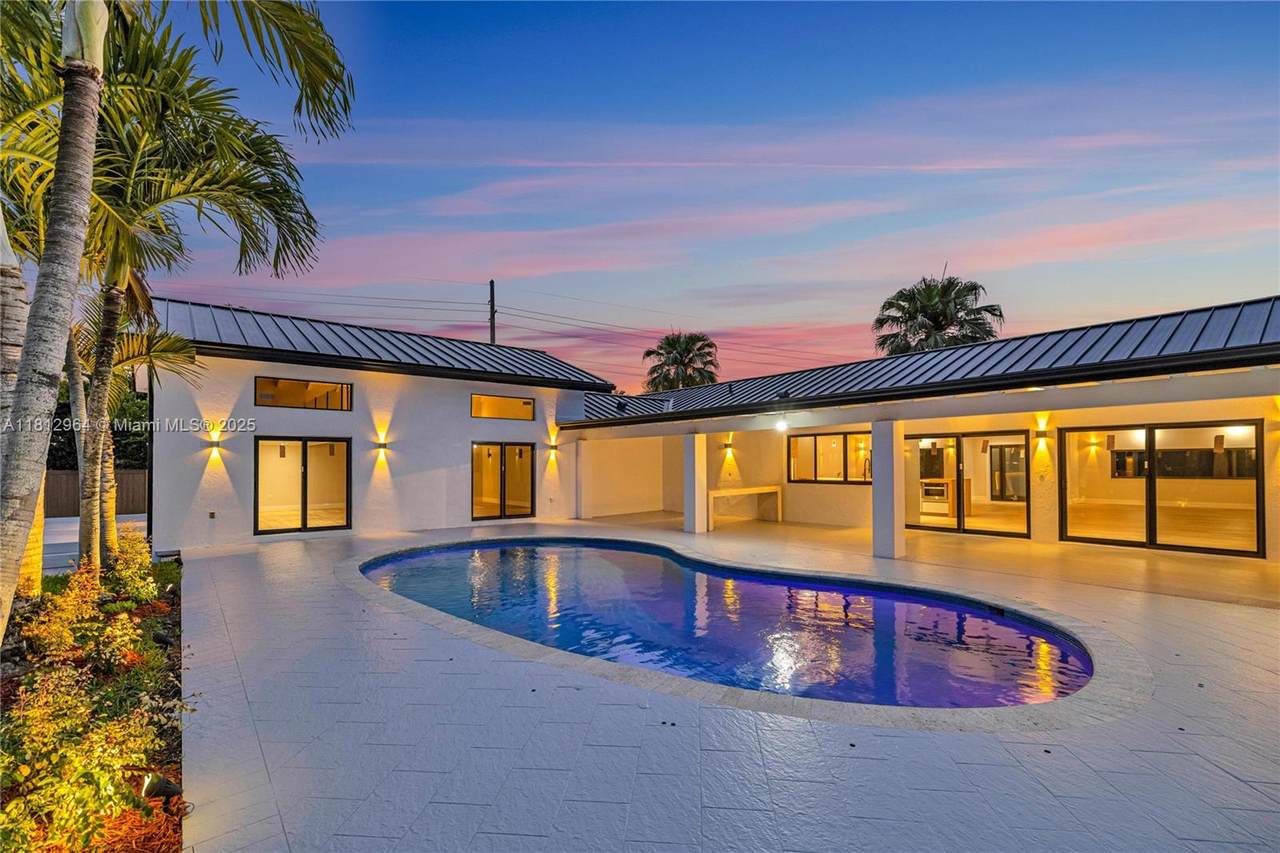 10600 140th St - Photo 1