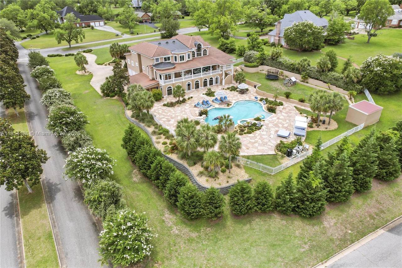 200 Asphodel Dr - Photo 1