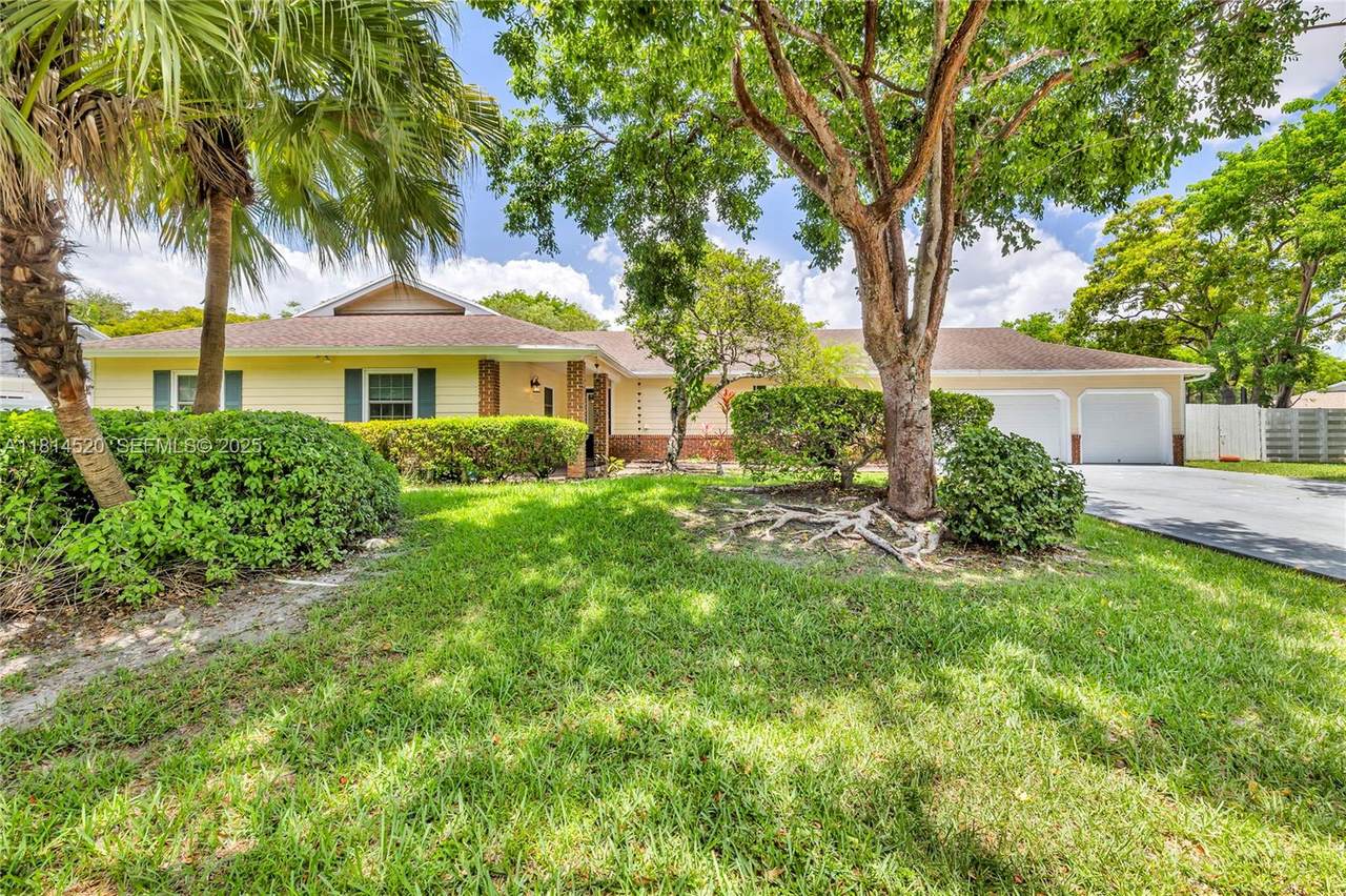 14630 147th Ct - Photo 1