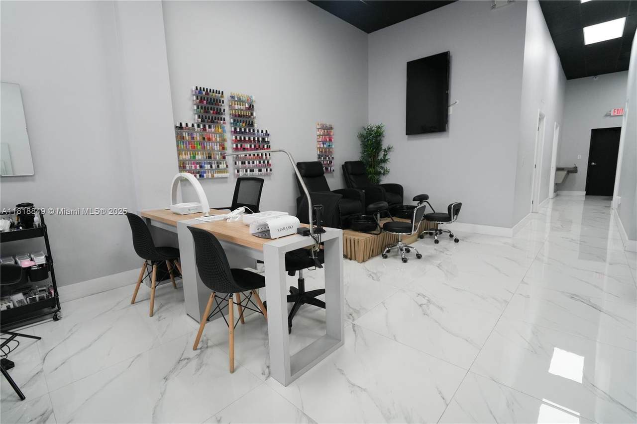 https://bt-photos.global.ssl.fastly.net/miami/1280_boomver_2_A11818849-2.jpg