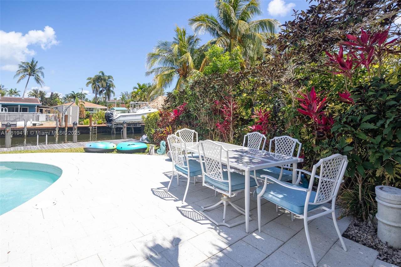 806 Argonaut Is - Photo 1