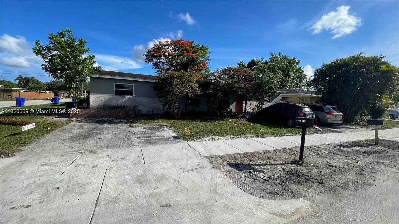 5900 Garfield - Photo 1