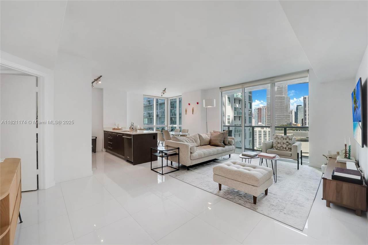 55 6th St - Photo 1