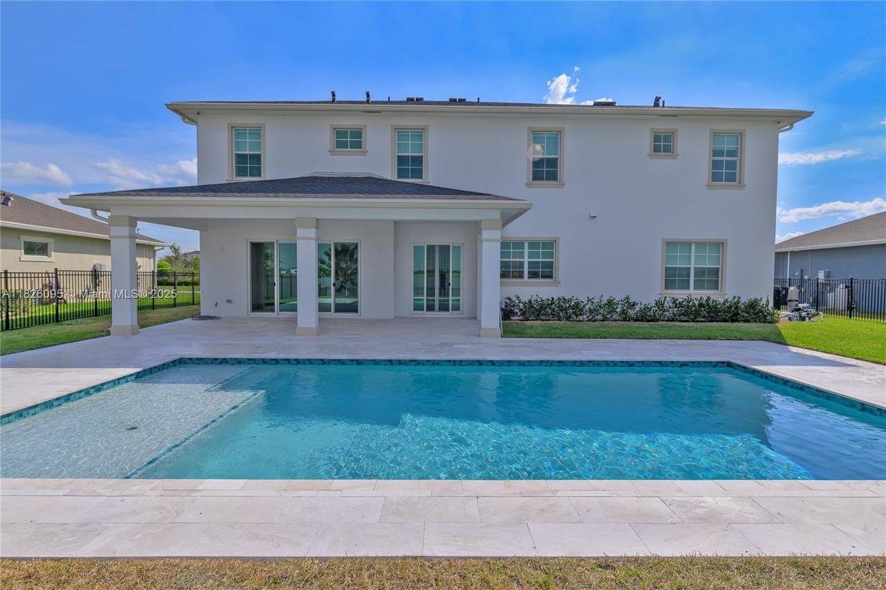 757 Hookline Cir - Photo 1