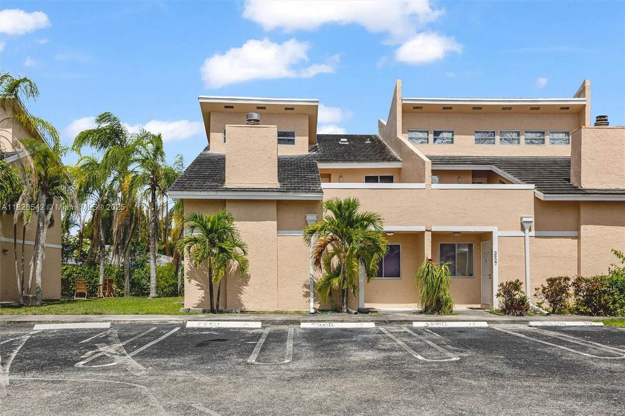 3931 Coral Springs Dr - Photo 1
