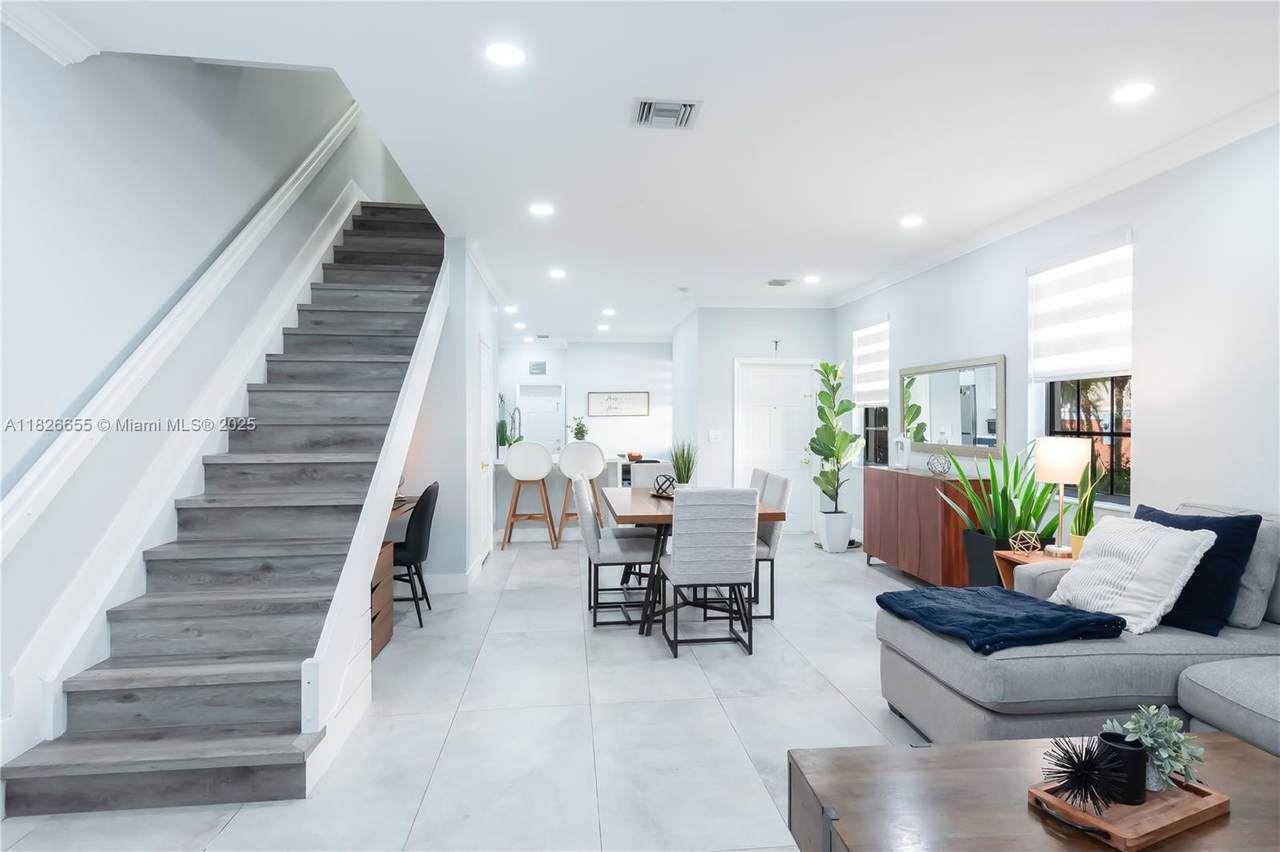 3891 Tree Top Dr - Photo 1