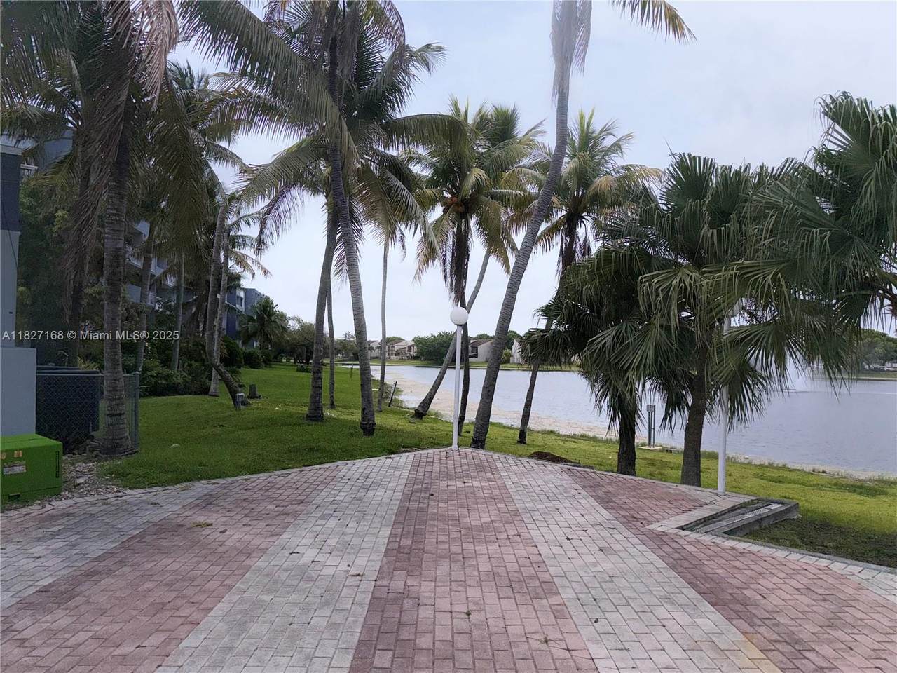 https://bt-photos.global.ssl.fastly.net/miami/orig_boomver_1_A11827168-2.jpg