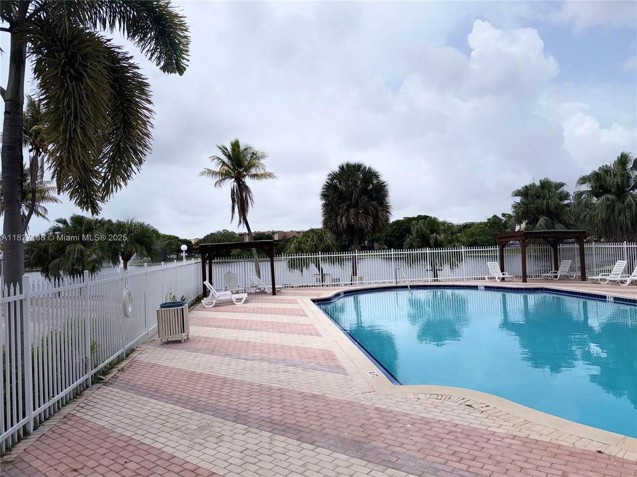 https://bt-photos.global.ssl.fastly.net/miami/orig_boomver_1_A11827168-2.jpg