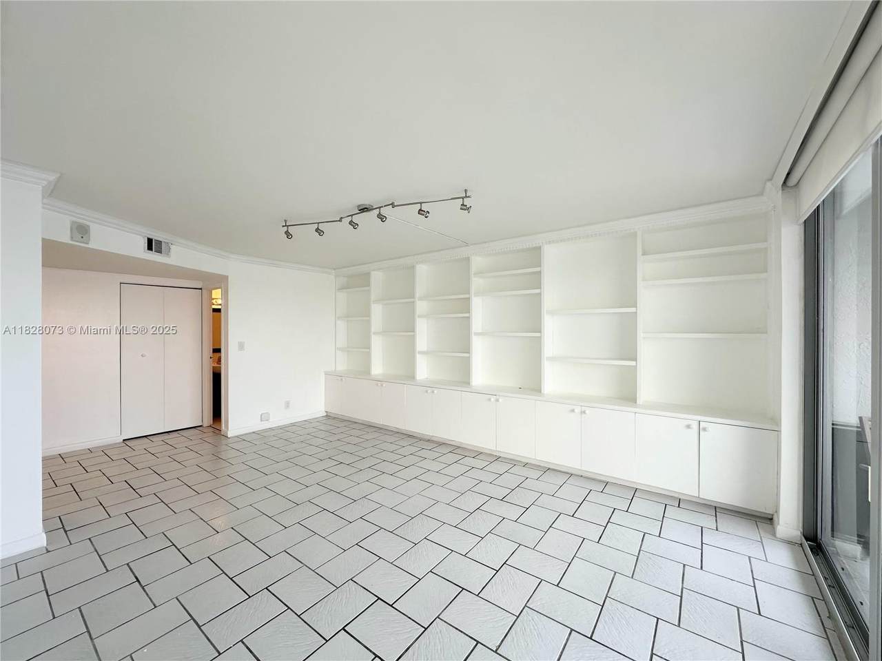 16570 26th Ave - Photo 1