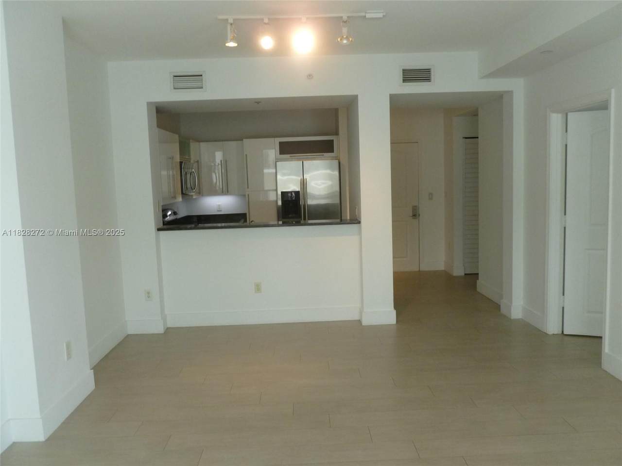 https://bt-photos.global.ssl.fastly.net/miami/1280_boomver_2_A11828272-2.jpg