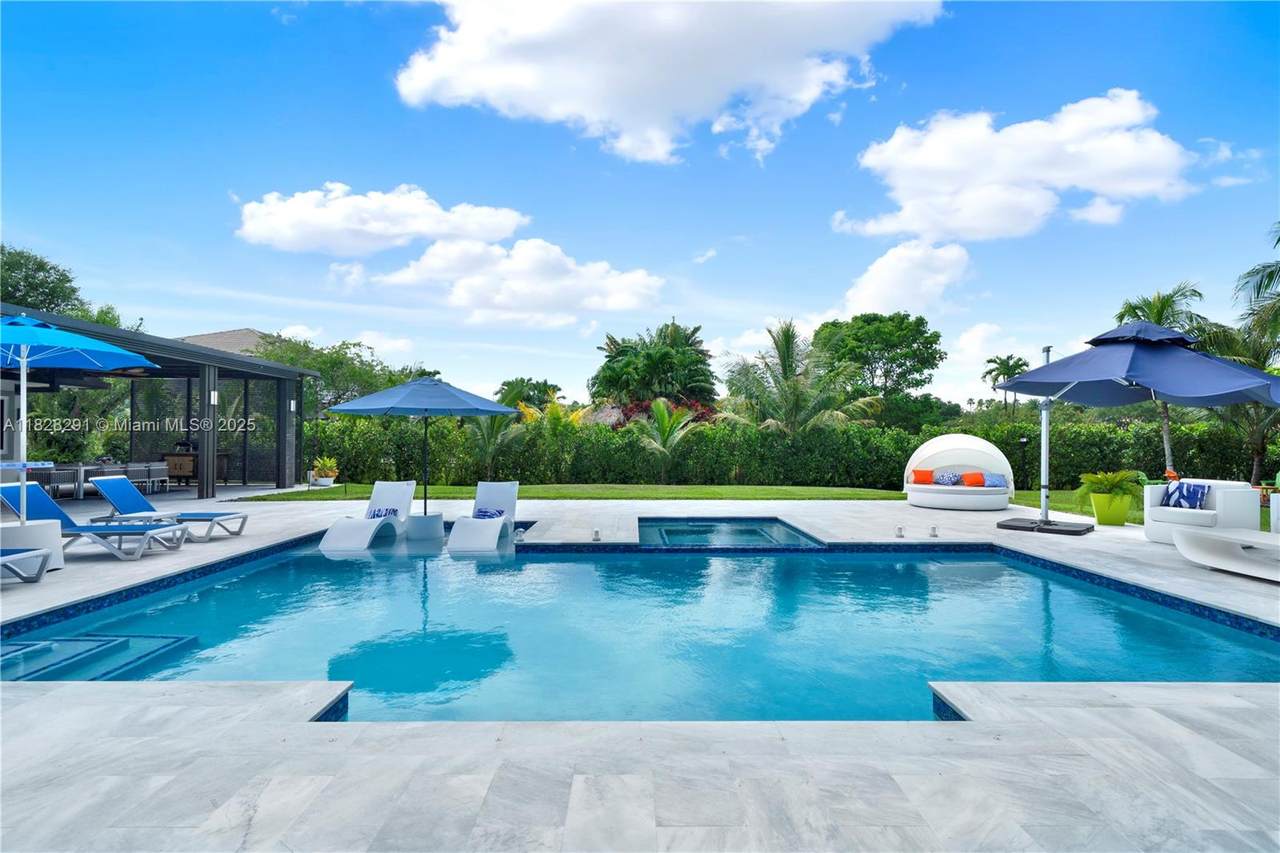 12301 18th St - Photo 1