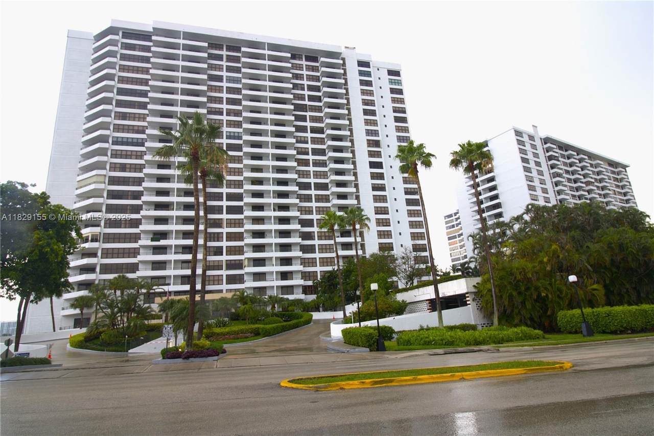 https://bt-photos.global.ssl.fastly.net/miami/1280_boomver_2_A11829155-2.jpg