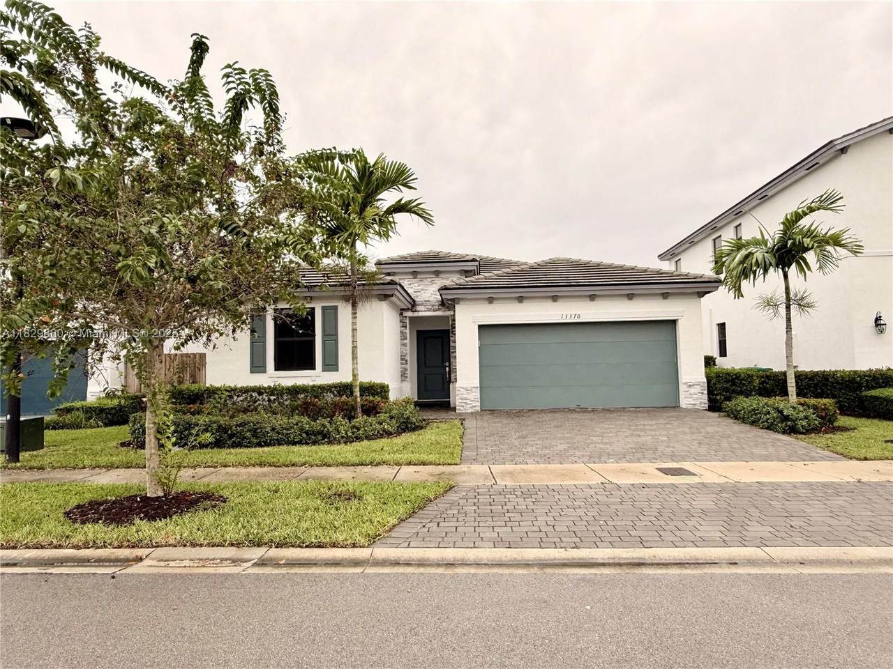 13370 284 Terrace - Photo 1