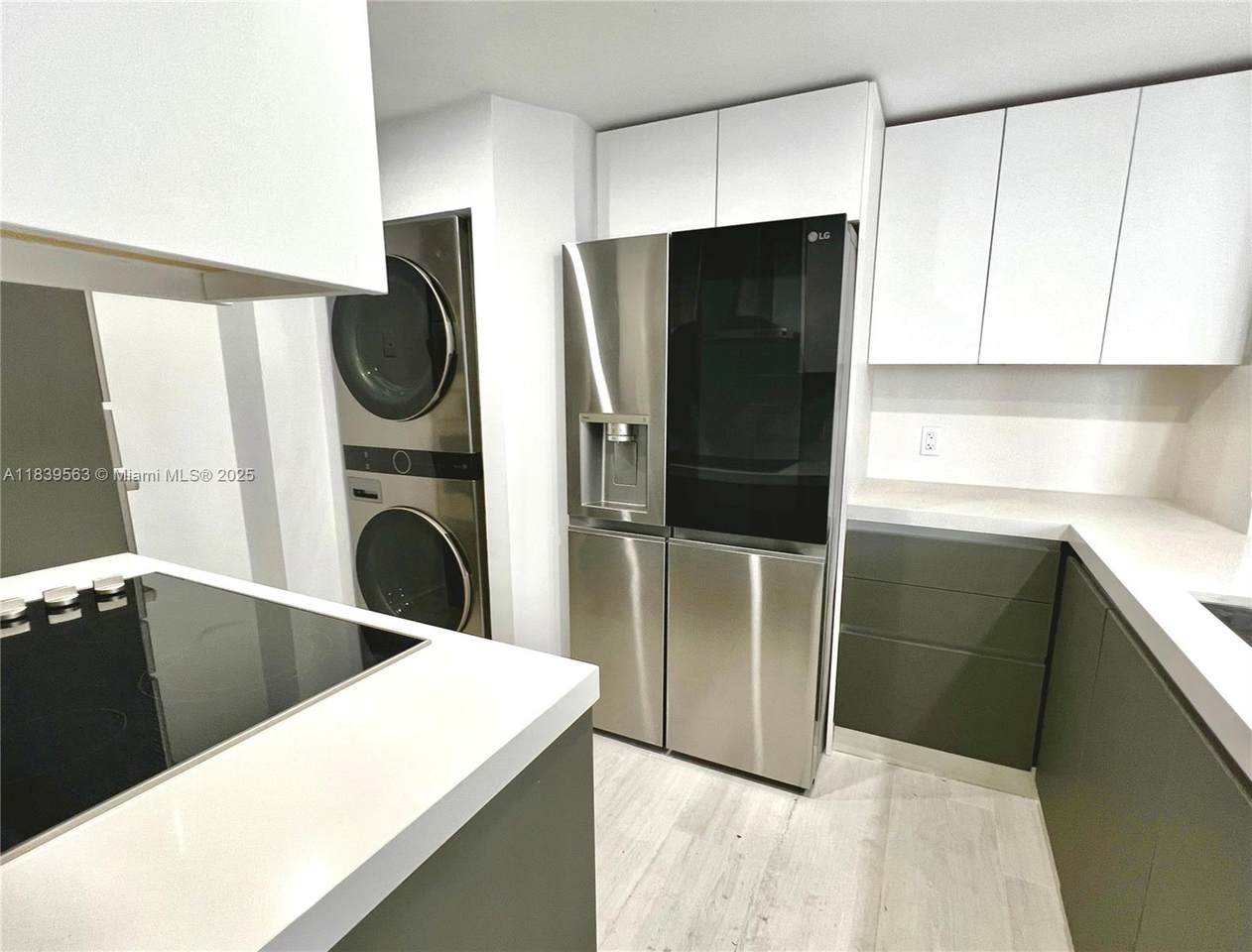 701 Brickell Key Blvd - Photo 1